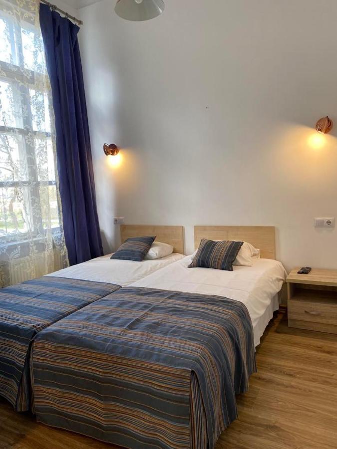 Aquamarine Hotel - Lauluvaeljak Tallinn Exteriör bild
